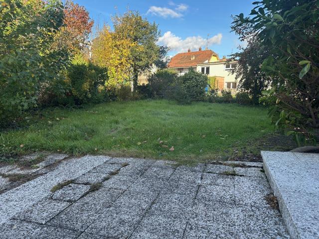 STRASBOURG Stockfeld En impasse, maison 5 pièces de 98m2 sur un terrain de 4,93 ares