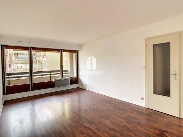 STRASBOURG T3 77.33M²