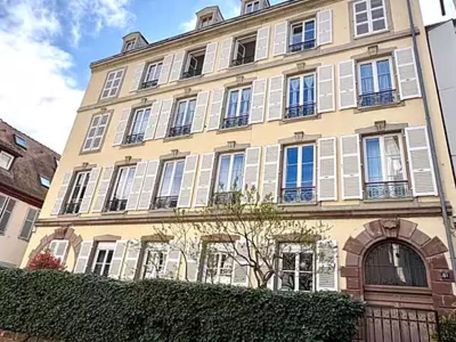 Strasbourg 67000 Achat / Vente appartement 4 pièces t4 au dernier étage cave