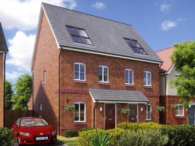 Straw Bank, Houghton Regis, LU5 3 bed semi detached house to rent £1,785 pcm £412 pw