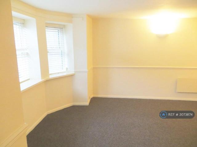 Strawberry Dale, Harrogate, HG1 1 bed flat to rent £659 pcm £152 pw