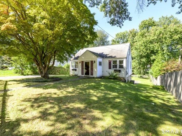 Strawberry Hill Ave, Norwalk, Home For Sale