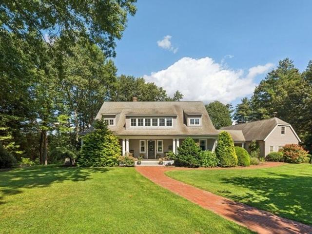 Strawberry Hill Ln, Tyngsborough, Home For Sale