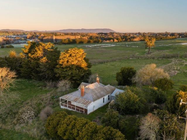 Strategic 20 Acre Landholding on Kyneton's Growth Front