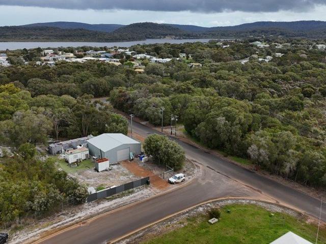 STRATEGIC GATEWAY LOCATION 1,114sqm Light Industrial Lot with 12x12m Storage Shed