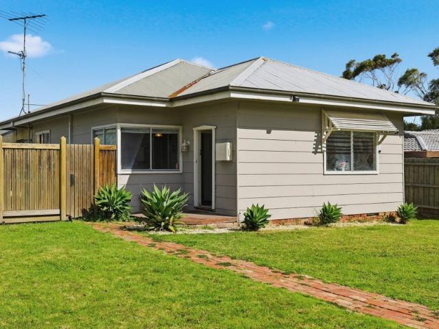 Strategic Entry Level Value: Minutes from Bunnings & Golf Course