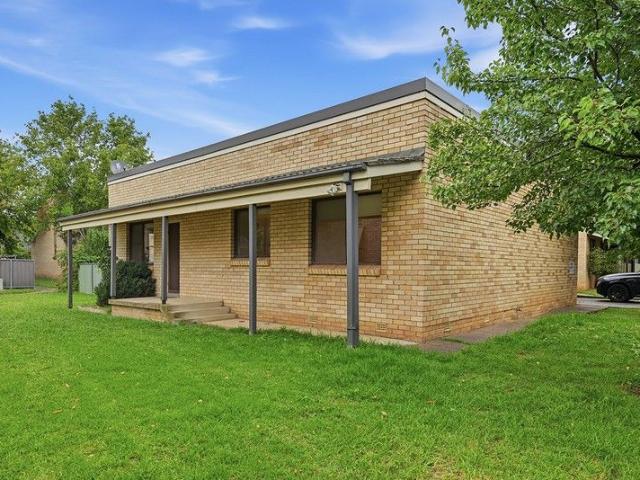 STRATEGIC FIX AND FLIP OPPORTUNITY | STAND ALONE 2 BEDROOM APARTMENT
