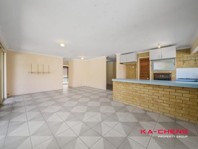 Strategic location in Morley with Endless Potential & Options