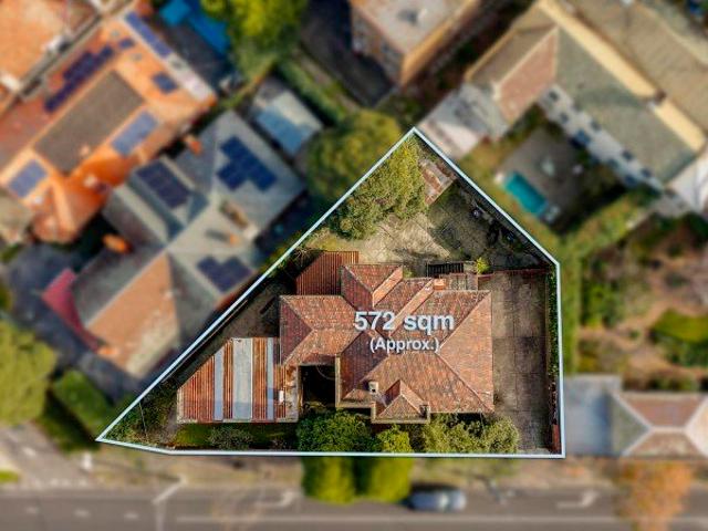 Strategically Smart St Kilda Investment