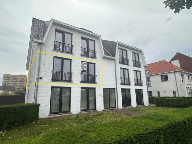Strategisch gelegen en gerenoveerd tweeslaapkamerappartement