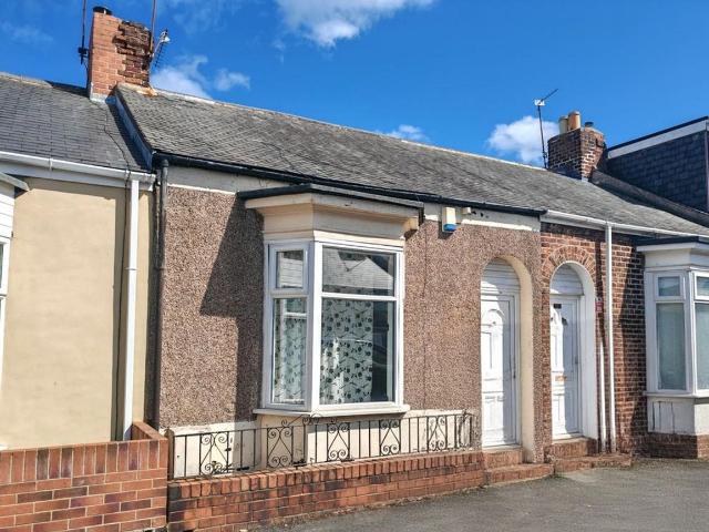 Stratfield Street, Sunderland SR4, 2 bed terraced bungalow to rent, £600 pcm | PrimeLocation