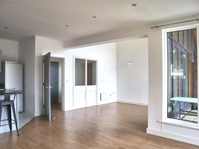 Stratford Court, Woking 2 bedrooms Property for lettings Seymours