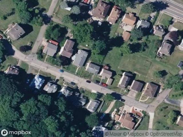 Stratford Ave
