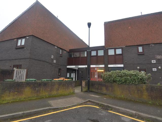 Stratford, London, E15 1 bed flat to rent £1,550 pcm £358 pw