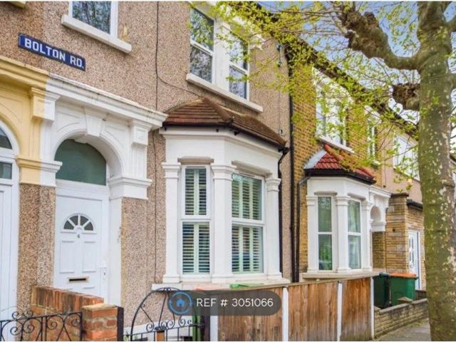 Stratford, London E15, 2 bed flat to rent, £2,100 pcm | PrimeLocation