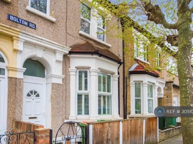 Stratford, London, E15 2 bed flat to rent £2,100 pcm £485 pw