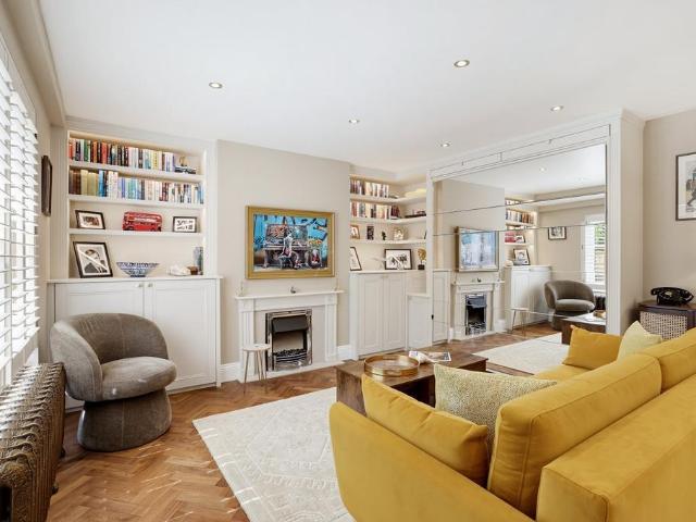 Stratford Road 1 bed end of terrace house to rent £2,750 pcm £635 pw