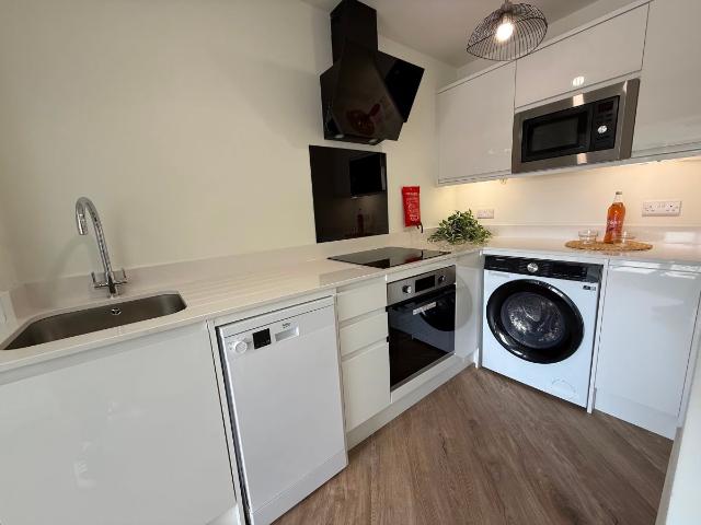 Stratford Road, West Bridgford, Nottingham NG2, 1 bed flat to rent, £950 pcm | PrimeLocation