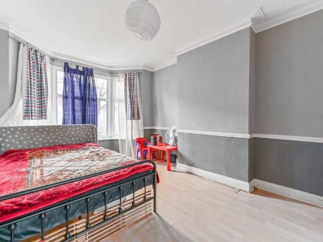 Stratford Road, London, CR7 7QL, United Kingdom | 3 bed townhouse for rent #139402926 | Rentberry