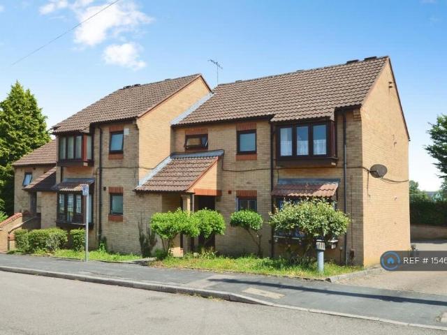 Stratford Way, Hemel Hempstead, HP3 1 bed flat to rent £1,300 pcm £300 pw