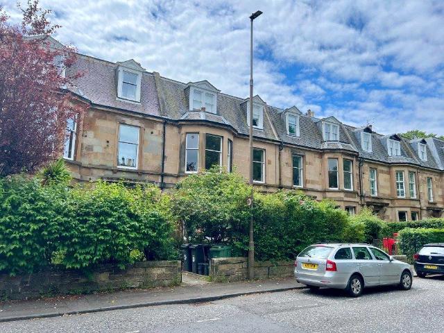 Strathearn Place, Edinburgh, EH9 2 bed flat to rent £1,850 pcm £427 pw