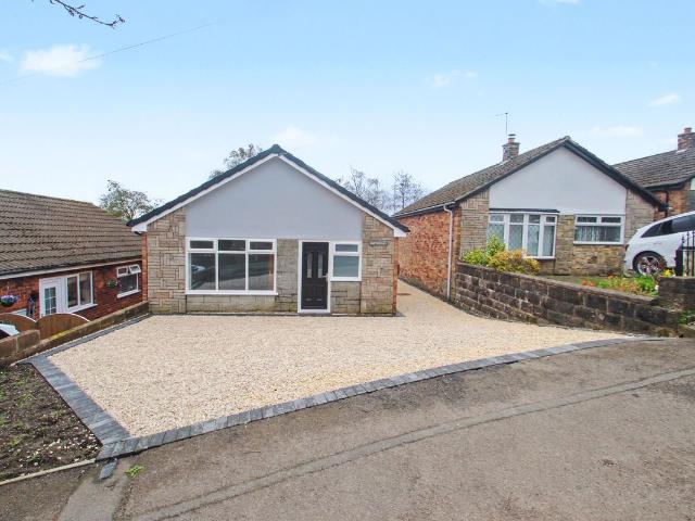 Stratheden Road, Bradeley, Stoke On Trent ST6, 2 bed detached bungalow to rent, £1,100 pcm | PrimeLocation