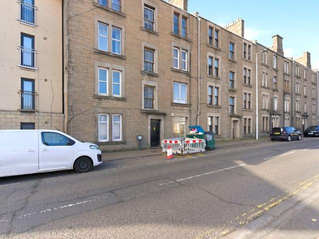 Strathmore Avenue, Hilltown, Dundee DD3, 1 bed flat to rent, £560 pcm | PrimeLocation