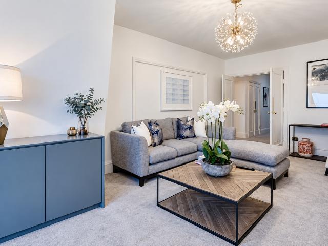 Strathmore Court, London NW8 4 bed flat to rent £9,815 pcm £2,265 pw