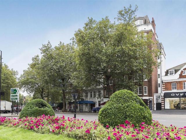STRATHMORE COURT, PARK ROAD, London, NW8 5 bed flat to rent £9,512 pcm £2,195 pw