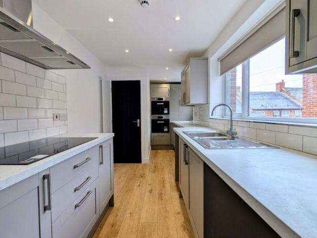 Strathmore Crescent, Newcastle upon. 6 bed house of multiple occupation to rent £625 pcm £144 pw