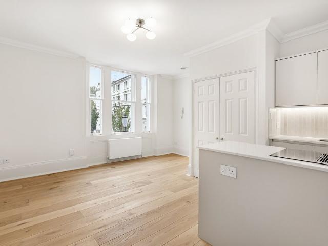 Strathmore Gardens, London W8, Studio to rent, £2,275 pcm | PrimeLocation