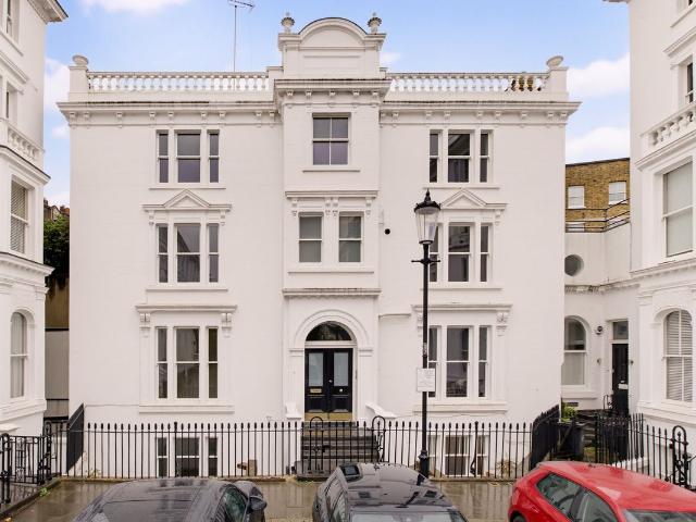 Strathmore Gardens, London W8, Studio to rent, £2,492 pcm | PrimeLocation