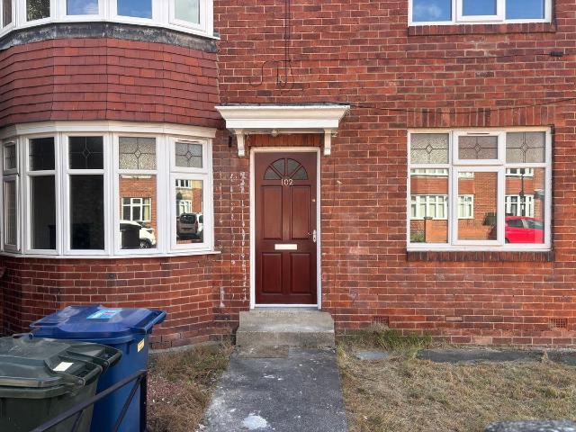 Strathmore Road, Gosforth, Newcastle Upon Tyne NE3, 2 bed flat to rent, £875 pcm | PrimeLocation