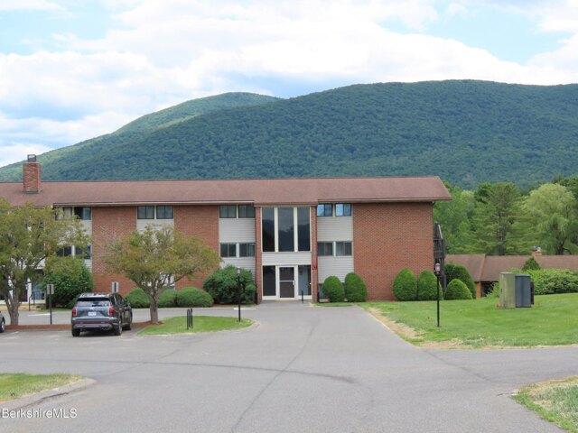 Stratton Rd Apt C, Williamstown, Condo For Sale