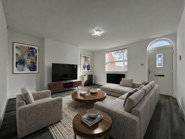 Strattondale Street, London E14 3 bed terraced house to rent £3,490 pcm £805 pw