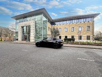 Streamside House, Cowley Business Park UB8, 1 bed flat to rent, £1,400 pcm | PrimeLocation