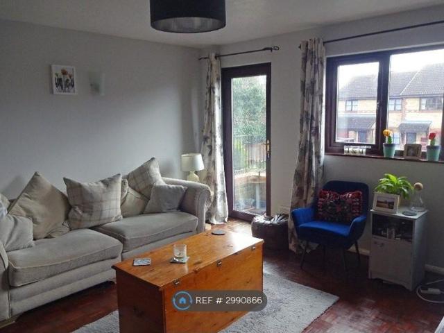 Streatham Common, London SW16, 2 bed flat to rent, £1,850 pcm | PrimeLocation
