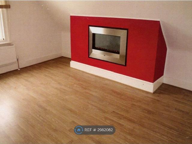 Streatham High Road, London SW16, 1 bed flat to rent, £1,250 pcm | PrimeLocation