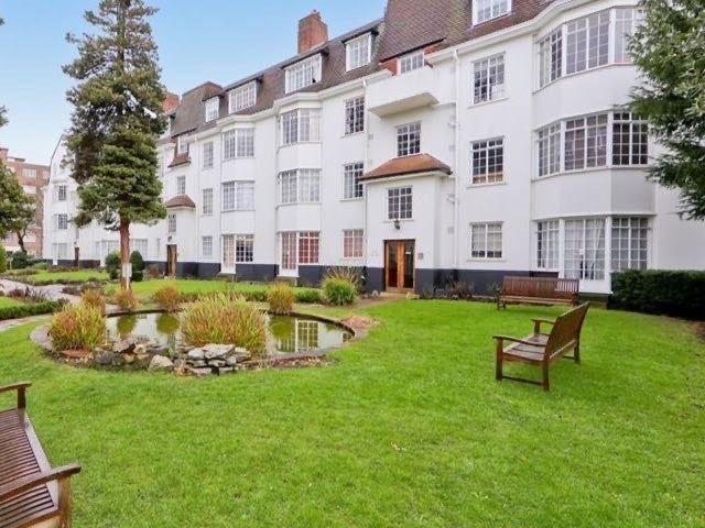 Streatham Hill, London SW2, 2 bed flat to rent, £2,800 pcm | PrimeLocation