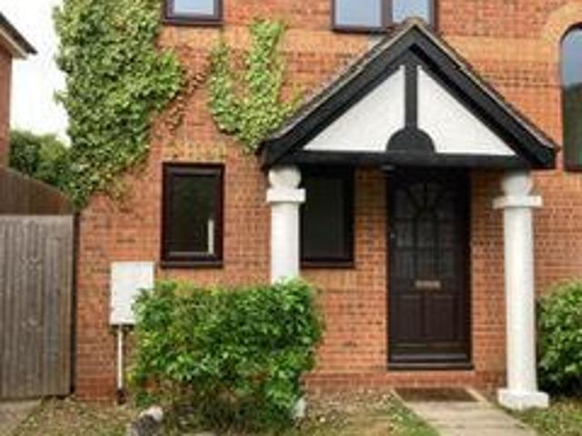 Streatham Place, Bradwell Common. 4 bed detached house to rent £1,895 pcm £437 pw