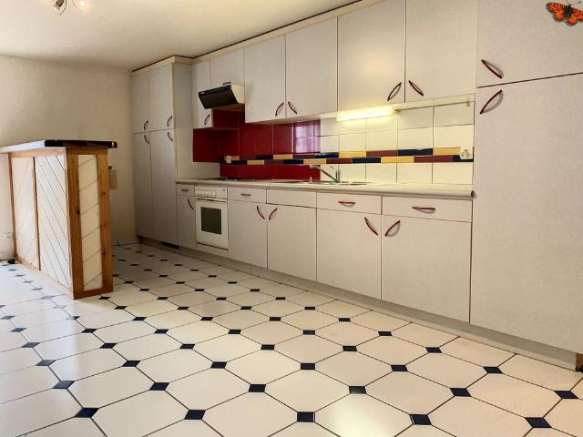 STREET – 2½ ROOMS – On the ground floor!