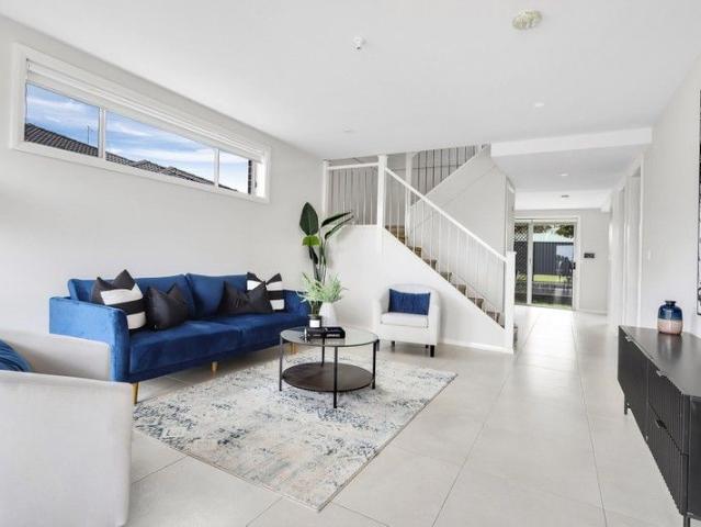 Street based Home Like Townhouse. Ready To Move In