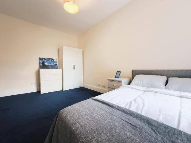 Street Garden, Whitechapel E1, 5 bed shared accommodation to rent, £850 pcm | PrimeLocation