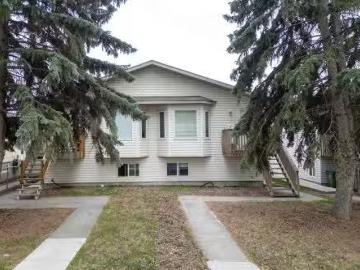 Calder, Edmonton, Edmonton, Alberta - Parking