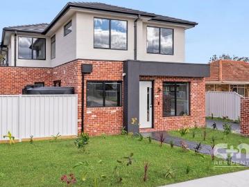 Street Facing. Modern Layout. Double Garage