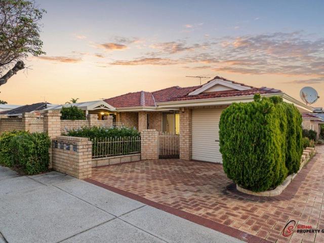 Street Front Independence, Easy Care Living, and Prime Location