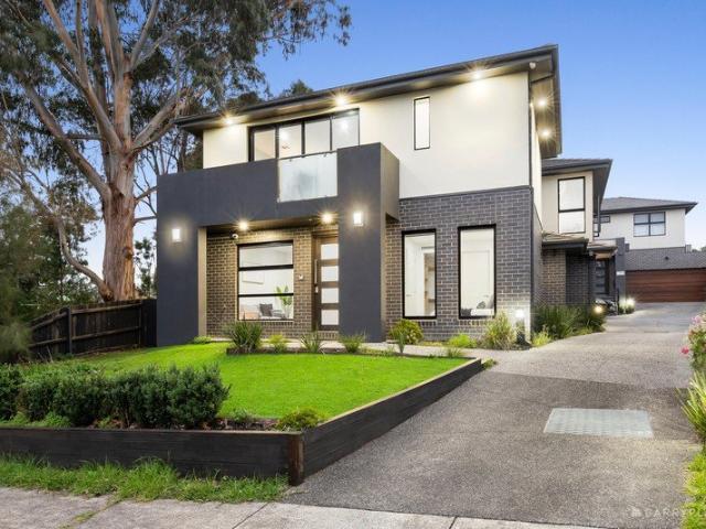 Street front luxury with family flexibility