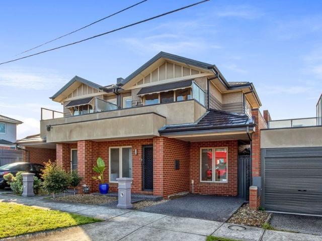 Street Frontage, Townhouse on Own Title