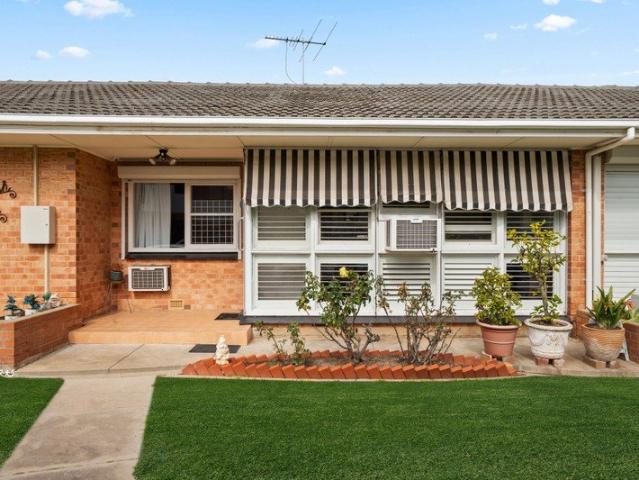 Street Fronted Style, Lifestyle Ease & Exciting Potential