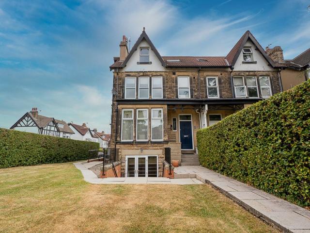 Street Lane, Roundhay LS8, 2 bed flat to rent, £1,400 pcm | PrimeLocation